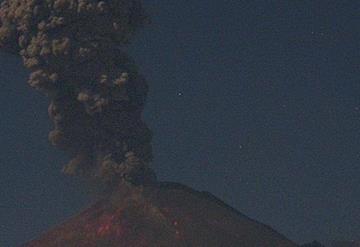 Popocatépetl registra fuerte explosión