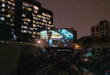 Habilitan autódromo como autocinema