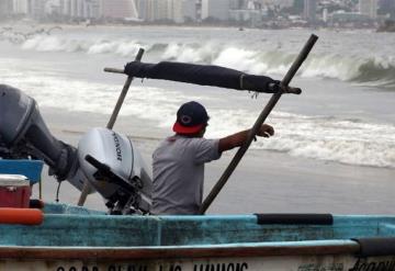 Douglas, tormenta tropical, se forma lejos de costas mexicanas