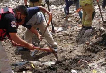 VIDEO: Derrumbe de mina de arena en Texcoco deja un muerto