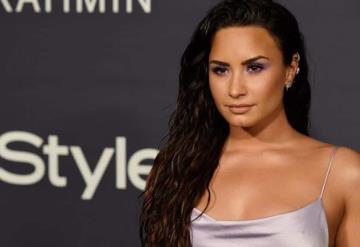 Demi Lovato anuncia compromiso con Max Ehrich