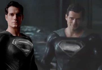 Presenta Zack Snyder un Superman con traje negro