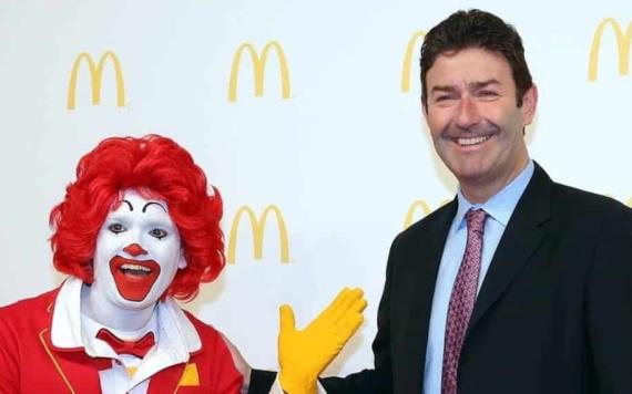 Ex- CEO de McDonalds es demandado por la empresa por mantener relaciones con empleadas