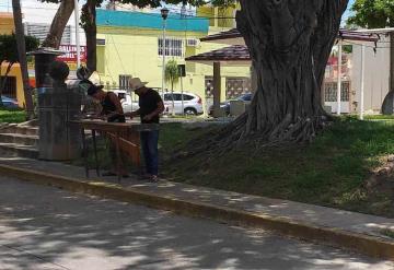 ¿Gusta cooperar?; desde Tuxtla, marimberos tocan a domicilio en calles de Villahermosa