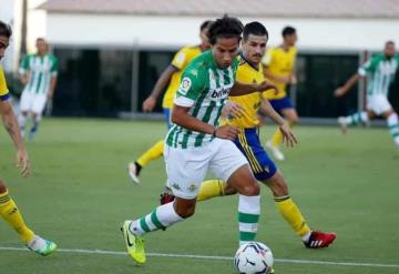 Diego Lainez se luce en la victoria del Real Betis sobre Cadiz