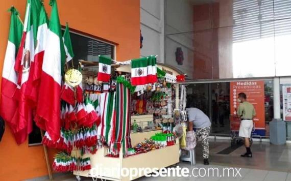 Tabasco se pinta tricolor; ambulantes inician comercialización de productos patrios