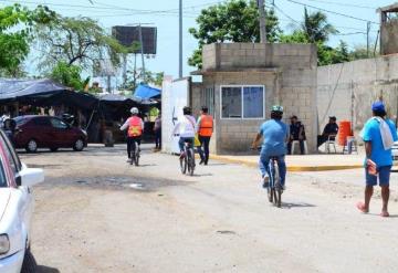 Analiza Semovi parada de transporte público en tianguis de Casa Blanca