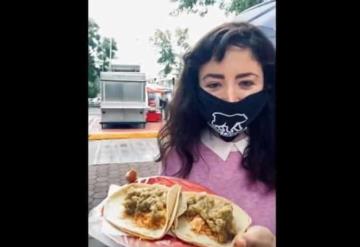 VIDEO: #Lady3Pesos intenta redimirse, demuestra su humildad y se graba comiendo tacos en la calle