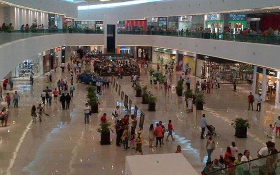Regresan 2 mil trabajadores a plazas comerciales en Villahermosa