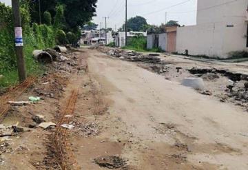 Delegada lucra con obra de Ayuntamiento de Cárdenas y cobra cuotas a habitantes por tránsito