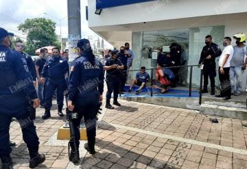 Asaltan a cuentahabiente de BBVA en Av. Pagés Llergo y Gregorio Méndez