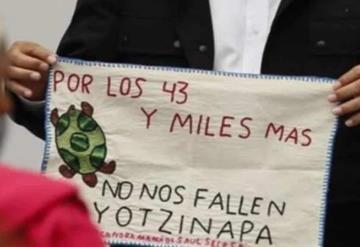 Por los 43 y miles más, no nos fallen: Ayotzinapa