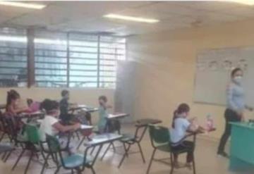 Escuela de Centro obliga a alumnos a asistir a clases presenciales pese al semáforo epidemiológico