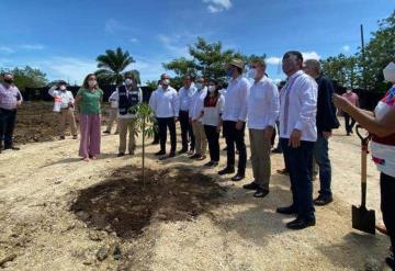 Dona Fonatur terreno a Instituto Politécnico Nacional en Palenque para unidad educativa