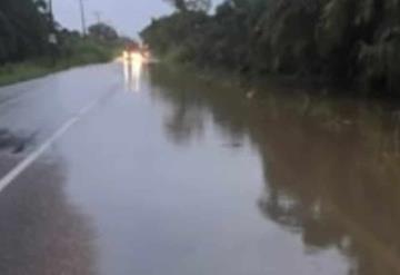 Carretera Tacotalpa-Jalapa presenta vados