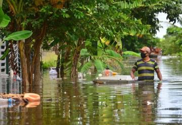 Distribuyen 3.5 mdp entre damnificados