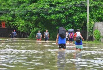 Huracán Delta se degrada a categoría 3; causará lluvias en Tabasco