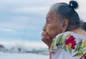 A sus 97 años, abuelita conoce el mar y así fue su reacción