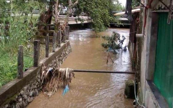 Lluvias comienzan a inundar zonas de Teapa