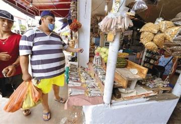 Por COVID-19  y cierre de panteones, caen ventas de Día de Muertos