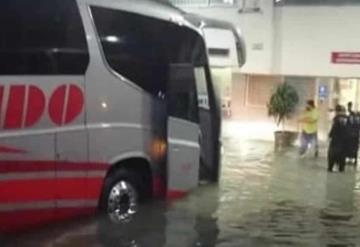 Terminal ADO Villahermosa reubica operaciones por inundaciones