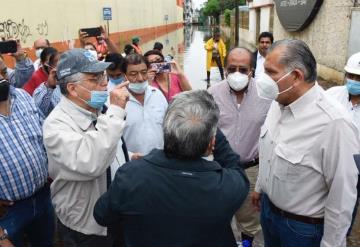 Adán Augusto López Hernández realiza recorrido por zonas anegadas en Centro