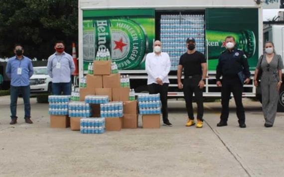 Recibe la SSPC donación de agua y gel antibacterial por parte del grupo Heineken