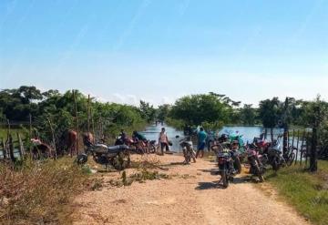 Río Colomo inundan la zona indígena de Monte Grande