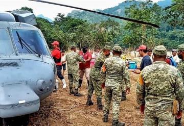 Cuitláhuac recibe ayuda humanitaria mediante puente aéreo 