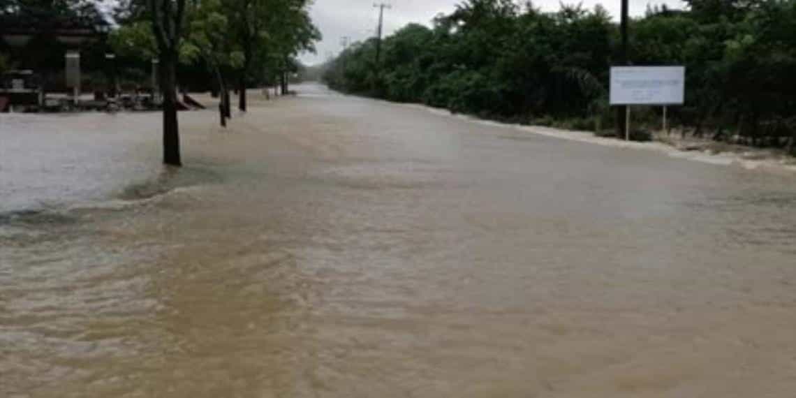 Río de la Sierra inunda localidades de Jalapa