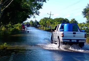 Desborda río en la ranchería Cocoyolar de Jonuta