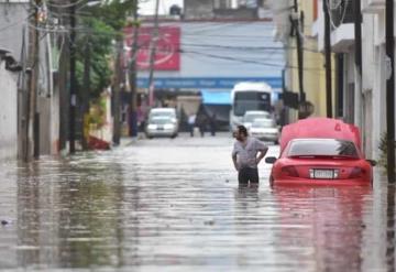 SUTSET inicia entrega de ayuda humanitaria a base trabajadora afectada por las inundaciones