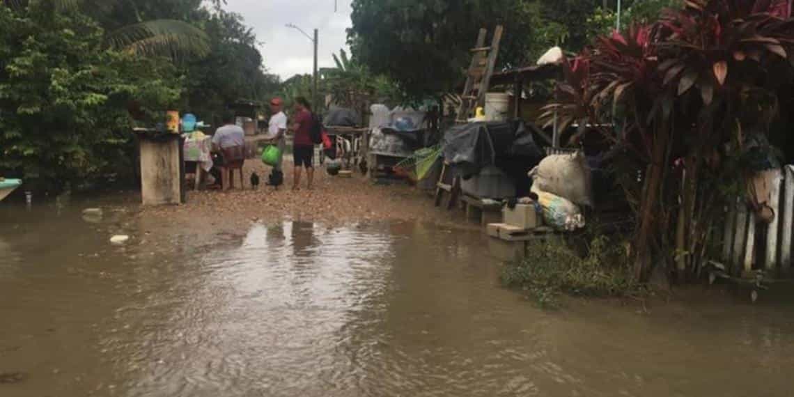 A 15 días de la inundación no pueden volver a sus hogares ¡Tenosique aún entre el agua!