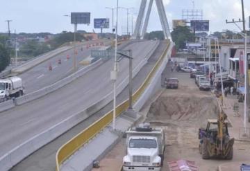 Decenas de ciudadano toman alternativas para evitar trafico de Ruiz Cortines