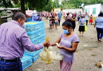 Garantiza alcalde de Paraíso cena navideña para 20 mil familias