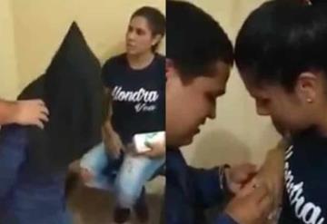 Finge su arresto y propone matrimonio en plena comisaría