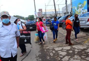 Filas, filtros y con cubrebocas, los Reyes Magos ante la pandemia