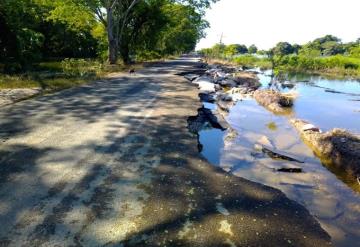 Ciudadanos piden se reconstruya carretera Jonuta-Zapatero