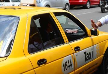 En incertidumbre la unión de taxis, esperan nuevo horario