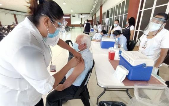 Cumplen en Cunduacán a ‘abuelitos’; culmina jornada de vacunación