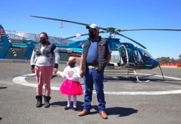 Niña con cáncer hace realidad su sueño de volar en helicóptero