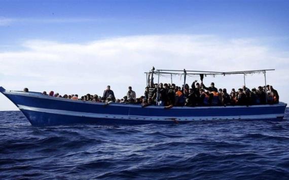 Mueren 15 personas al naufragar en bote que había pedido ayuda a la Guardia Costera en Libia