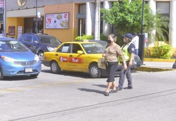 Urge cambiar 120 unidades de taxis amarillos en Centro