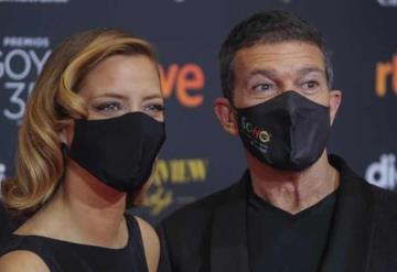 Antonio Banderas conduce los Premios Goya en un teatro vacío