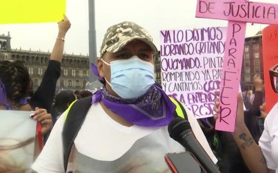 Mauricio, marcho con el colectivo feminista