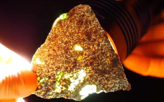 Meteorito de un antiguo mundo cayó en el Sáhara