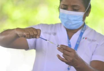 Afiliados al SNTE confían en la dosis contra COVID-19