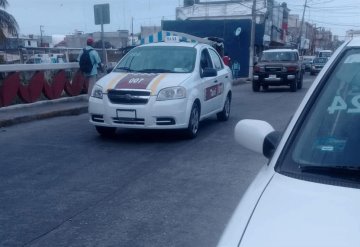 Taxistas de Comalcalco denuncian ‘invasión’