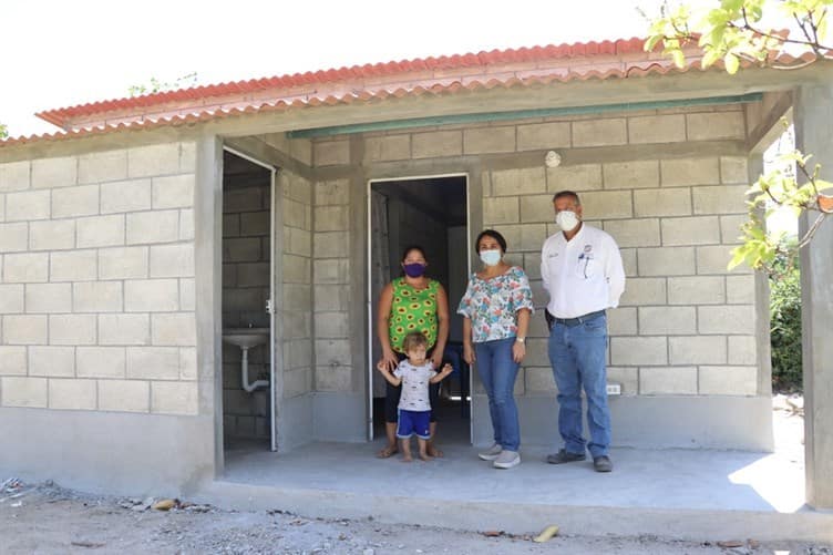 En Comalcalco inicia la entrega de las primeras viviendas, gobierno  municipal construirá 1,017 en todo el municipio