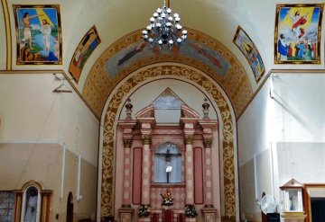 Listos para días santos en la parroquia del Señor de Tamulté